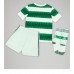 Celtic kläder Barn 2022-23 Hemmatröja Kortärmad (+ korta byxor)